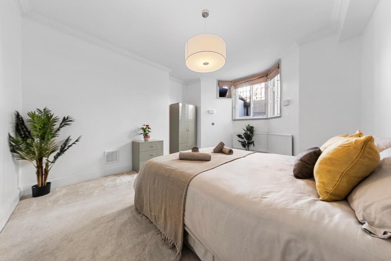 Harrods 2 Bed Lux Flat W/Patio Διαμέρισμα Λονδίνο Εξωτερικό φωτογραφία