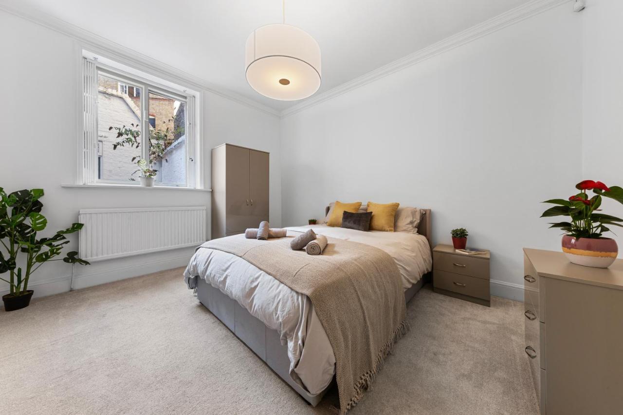 Harrods 2 Bed Lux Flat W/Patio Διαμέρισμα Λονδίνο Εξωτερικό φωτογραφία