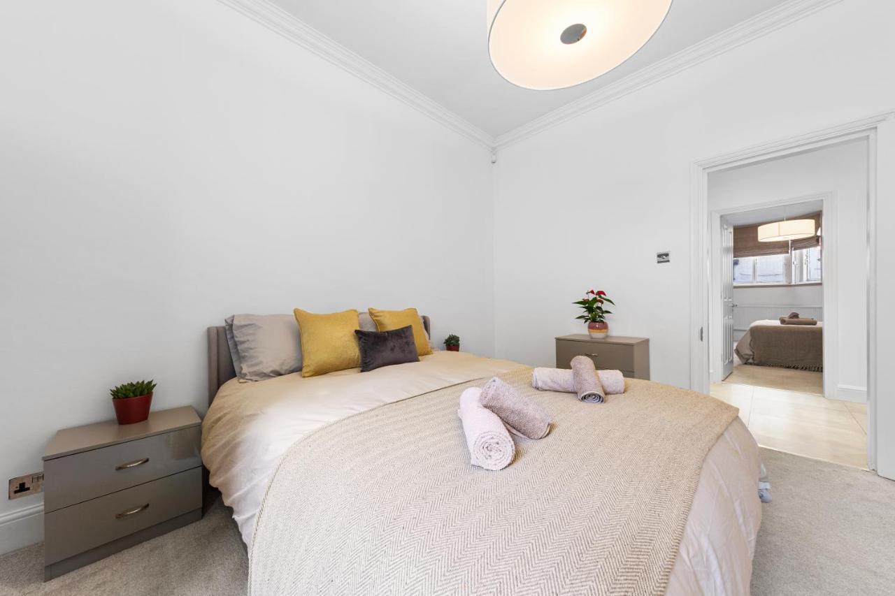 Harrods 2 Bed Lux Flat W/Patio Διαμέρισμα Λονδίνο Εξωτερικό φωτογραφία