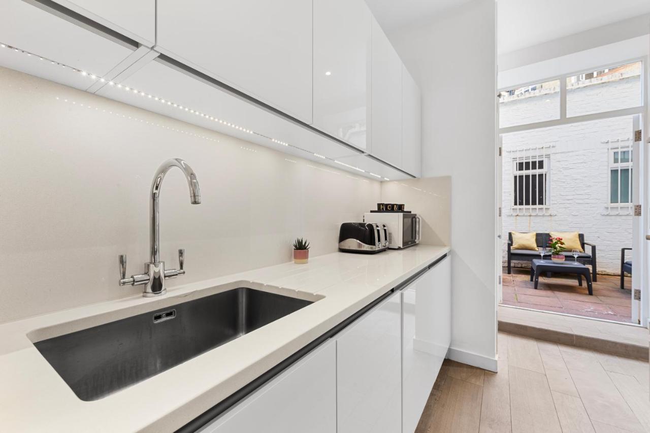Harrods 2 Bed Lux Flat W/Patio Διαμέρισμα Λονδίνο Εξωτερικό φωτογραφία