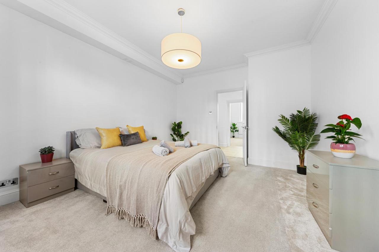 Harrods 2 Bed Lux Flat W/Patio Διαμέρισμα Λονδίνο Εξωτερικό φωτογραφία