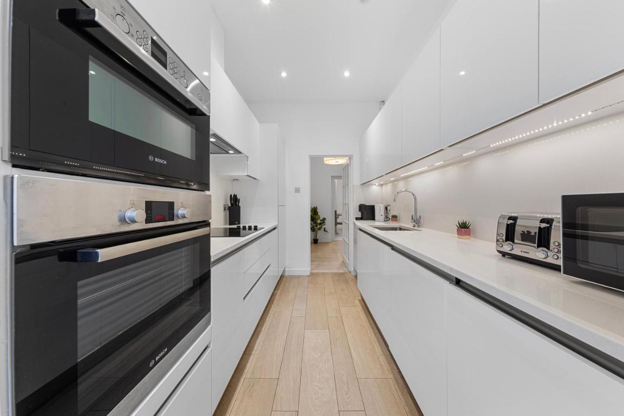 Harrods 2 Bed Lux Flat W/Patio Διαμέρισμα Λονδίνο Εξωτερικό φωτογραφία